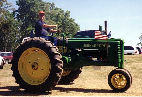 Daniel Grove's 1939 John Deere "B"